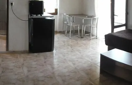 Edelweiss Limenas (Thasos)