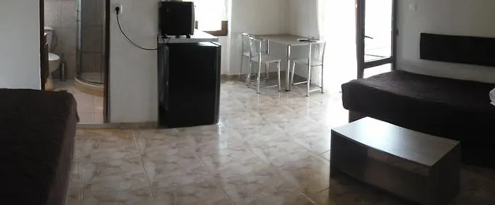 Edelweiss Limenas (Thasos)